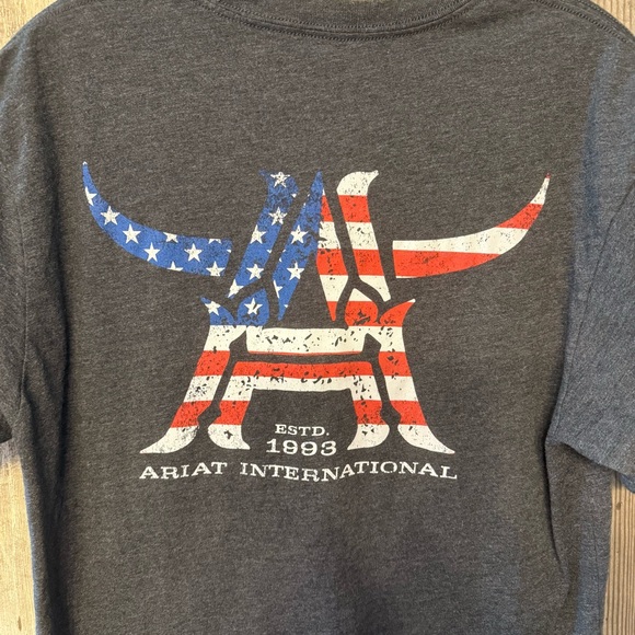 Ariat Charcoal V-Neck Tee - Picture 6 of 6